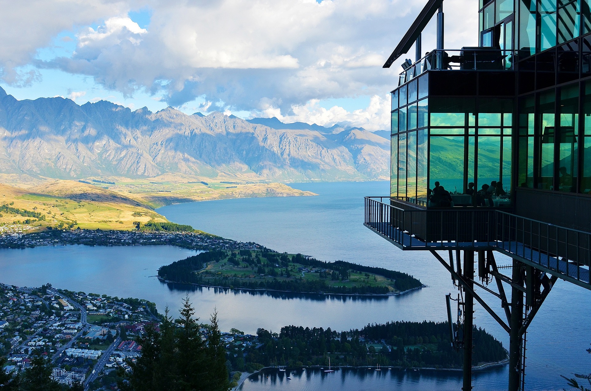 Top 10 Cool Places in New Zealand