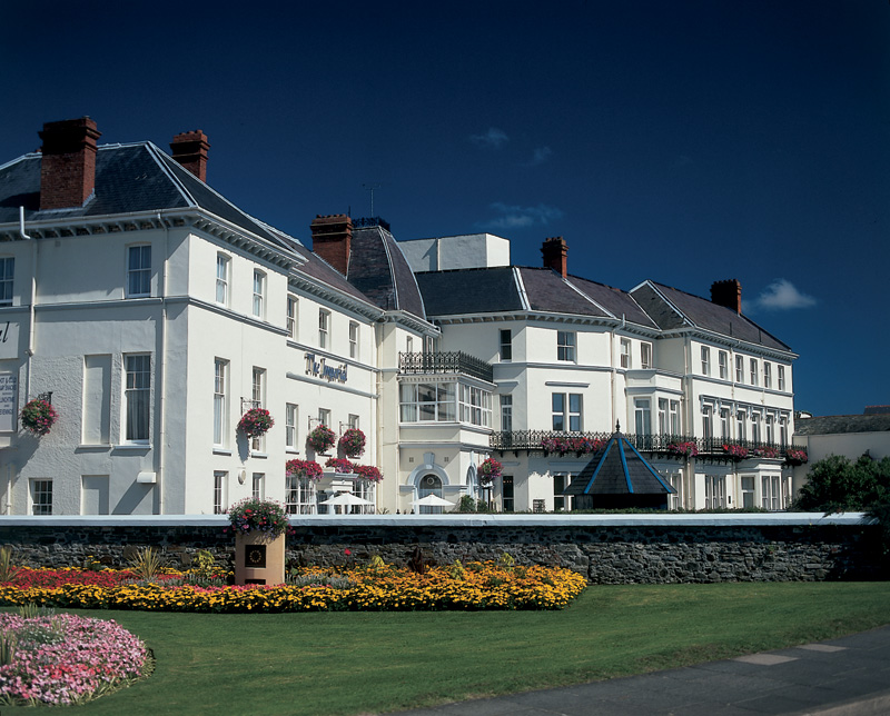 10 Best DogFriendly Hotels in Devon and Cornwall